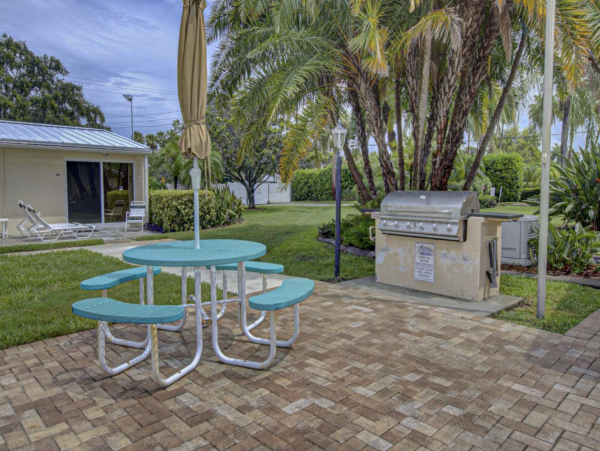 On Beach Siesta Key Vacation Condo Two Bedrolom Sleeps 8